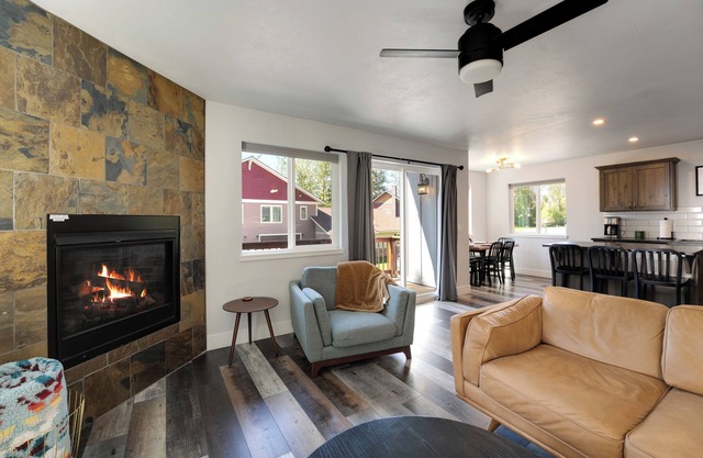 New! Home located off Flathead River with balcony & fireplace