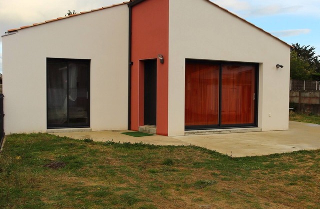 NEW HOUSE BEACH DISTRICT