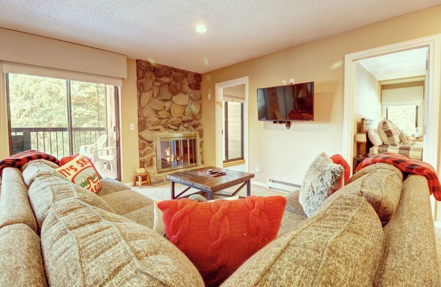 New Listing! 2BR/2BA Ski-In/Out Center Village Condo, Indoor Parking-CM216