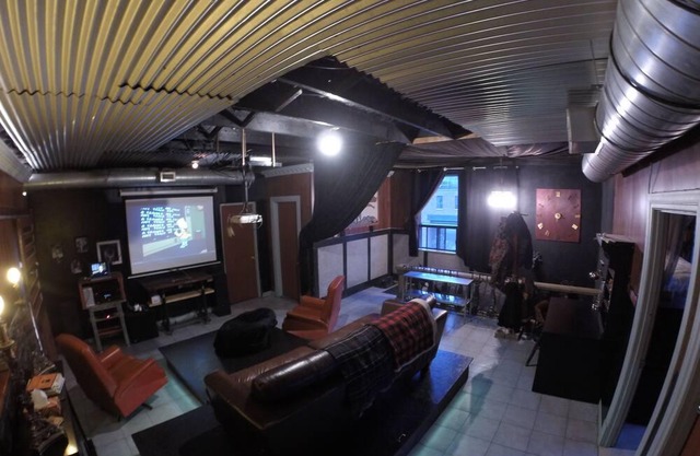NEW LISTING 2nd floor of building 1500 sq ft, privacy, stylish and unique space