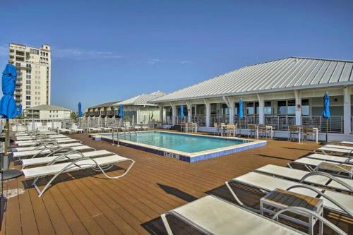 New Listing, Luxury 4bd Steps to Beach Club