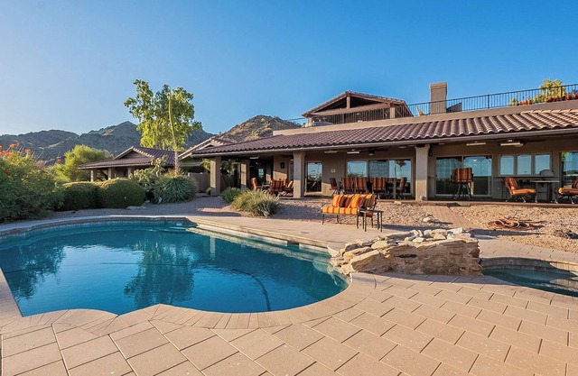 ‼️New Listing‼️ Oasis Dream🌵 Pool🏊🏻 Hot tub💧 basketball court🏀