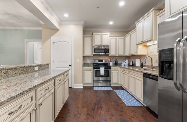 New Listing-Snowbirds lets make a deal.