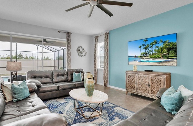 New Listing! Solara Resort, 8mi to Disney & 15mi to Universal - GRH575768