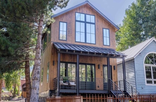 New Luxury Home in the Heart of Ouray, Walk Main St, Breathtaking Views, AC