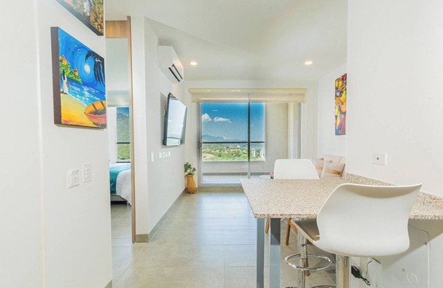 New luxury oceanfront apartment in the Colombian Caribbean, 1417 Santa Marta