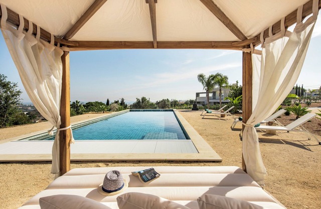 New Luxury Villa with breathtaking Lagos, Countryside and Ocean views