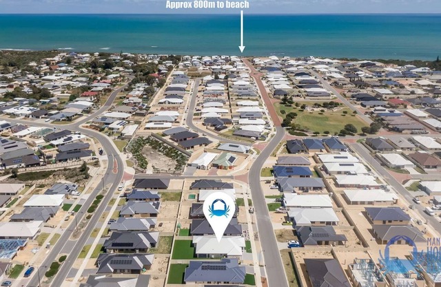 New modern holiday home, sleeps 6, close to beach and estuary boat ramps