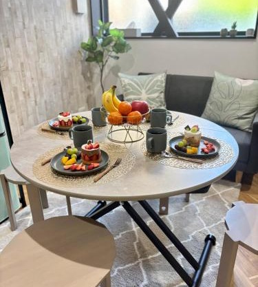 NEW OPEN E-NA gesthouse 大阪貸切一軒家 USJ近く 難波10分 駅徒歩3分 長期滞在可 家族やグループに最適