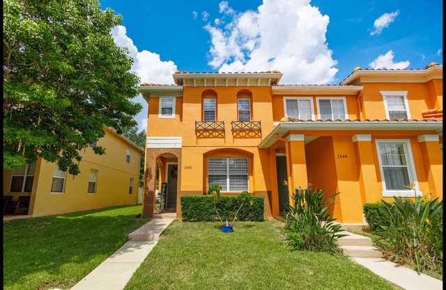 New! Renovated Kissimmee Townhome: 5 Mi to Disney!