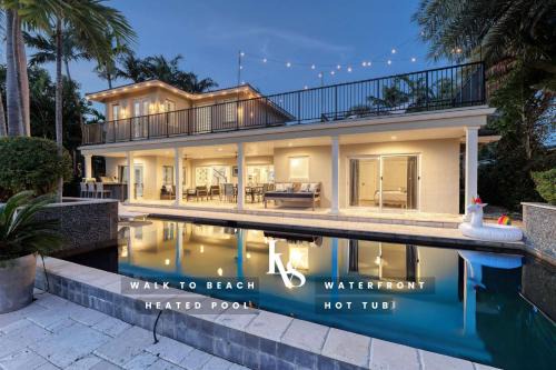 New Royal 80ft Waterfront Wlk2Beach HotPool Spa KitchenBBQ
