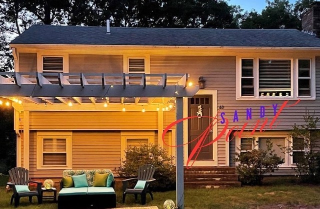 New! Sandy Point-Private beach/Dog Friendly