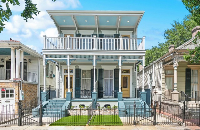 NEW Stunning 2 BR, 2 1/2 Bath and Bonus Office Space in the Marigny Triangle