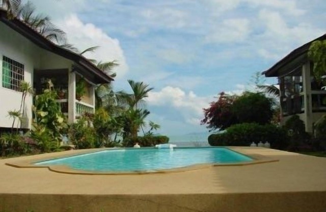 New Sunrise Village Bang Po Beach