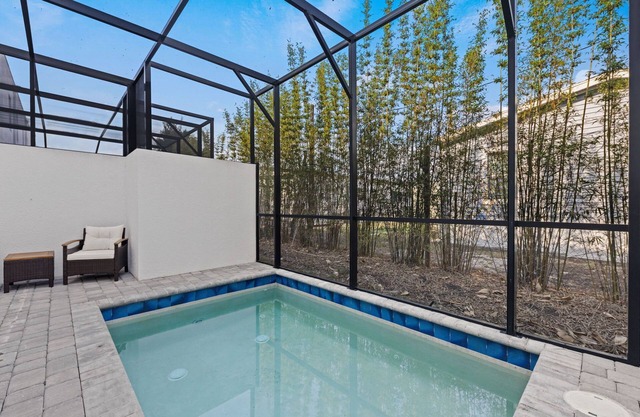 New to Market! 5 Bed Modern Family Masterpiece!