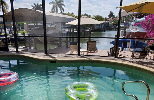 NEW TO VRBO - Fort Myers Beach 3 Bedroom, 2 Bath Canal/ Pool Home