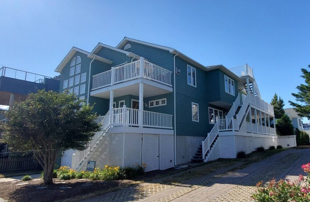 New! Unobstructed Views of the Beach and Boardwalk - Sleeps 15-17