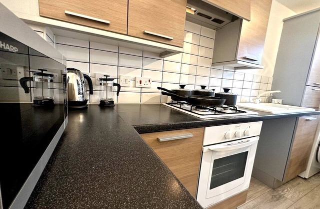 Newham House by Blue Skies Stays