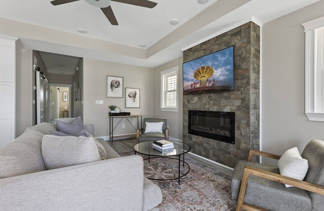 Newly Constructed 3BR, Steps from Beach w/Parking