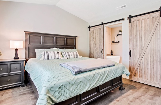 Newly remodeled Cozy Cottage Guesthouse