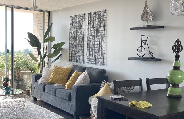 Newly remodeled high rise condo with a west side spectacular view