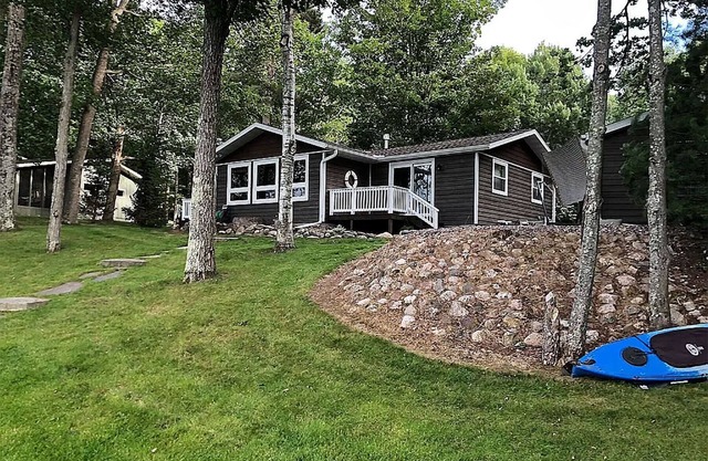 Newly Remodeled Home On Quite Bay of Minocqua Lake 2 miles from town