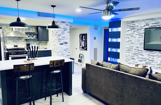 Newly Renovate Stylish Condo with a City View