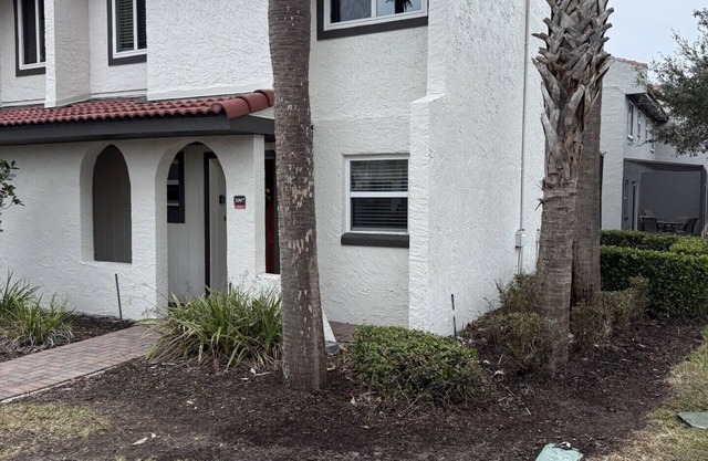 Newly renovated 2-bedroom townhome at family-friendly Fantasy World Resort