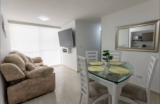 Newly Renovated 2-Bedroom Apartment/Modern Comfort in Prime Location.