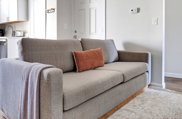 Newly renovated South Boston 2BR by Blueground