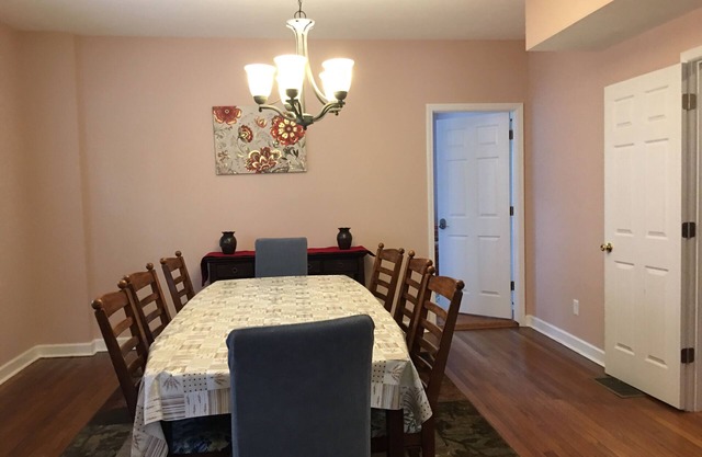 Newly updated house close to the Clinic,UH, Case in Cleveland Hts.