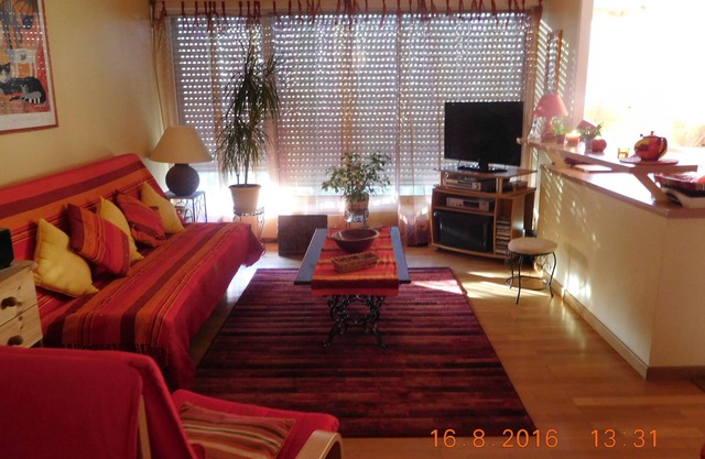 Nice 53m² apartment near the forest, the river and the RER station.