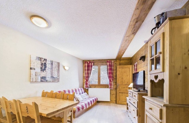 Nice apartment in the centre of La Rosiere with free Wifi