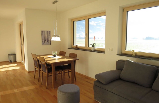 Nice apartment for 4 guests with WIFI, TV and balcony