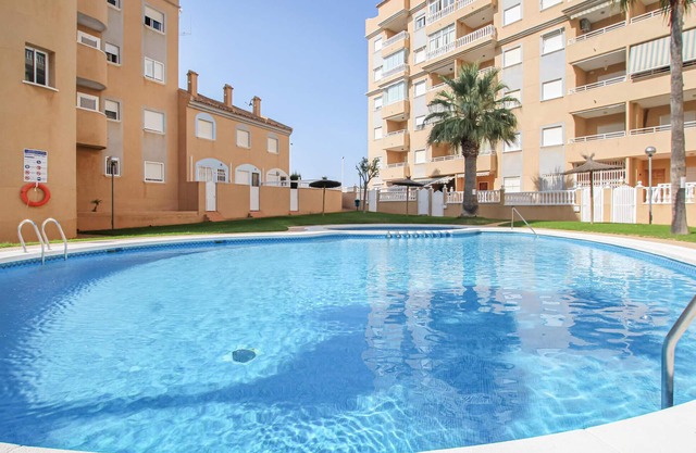 Nice apartment in Los Arenales del Sol