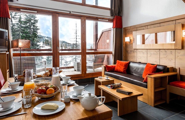 Nice apartment for 6 people with pool, WIFI, TV, terrace and pets allowed