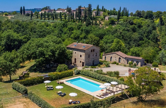 Nice apartment in villa for 12 guests with WIFI, A/C, private pool, TV, patio and panoramic view