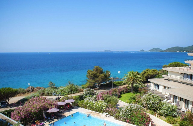 Nice apartment for 2 guests with pool, WIFI, A/C, TV, terrace and pets allowed