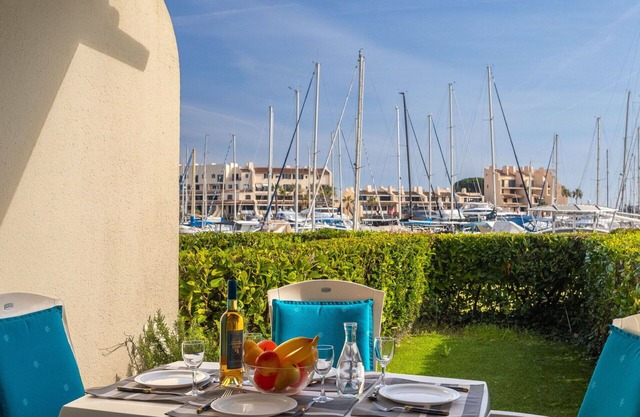 Nice apartment for 3 guests with WIFI, TV, patio and pets allowed