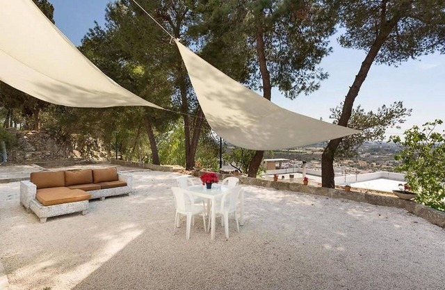 Nice apartment for 4 guests with A/C, WIFI, TV, patio and pets allowed