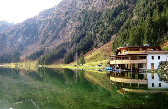 Nice apartment for 4 guests with WIFI, TV, balcony and pets allowed