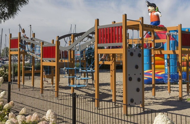 Nice apartment for 4 people with WIFI, TV, terrace and parking