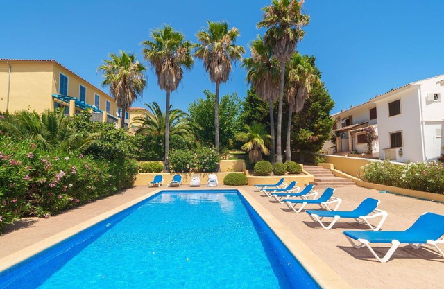 Nice apartment for 4 people with A/C, pool, WIFI, TV and patio
