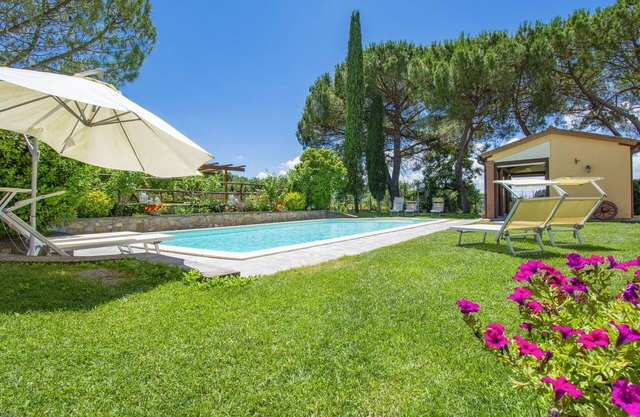 Nice apartment for 4 people with pool, WIFI, TV, terrace and pets allowed