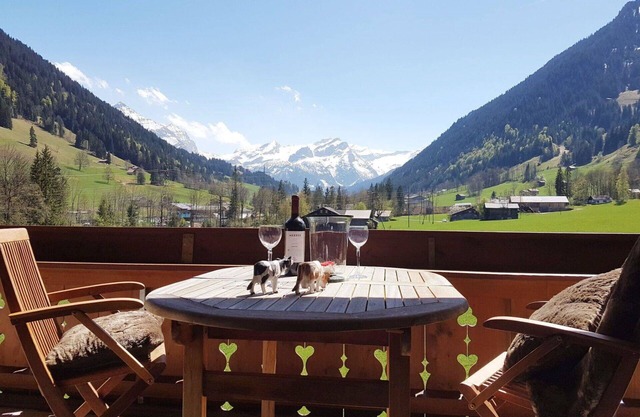 Nice apartment for 4 people with WIFI, TV and balcony