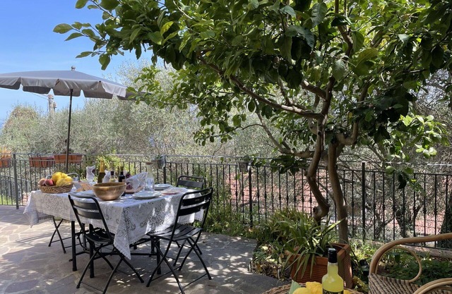 Nice apartment for 5 guests with WIFI and patio