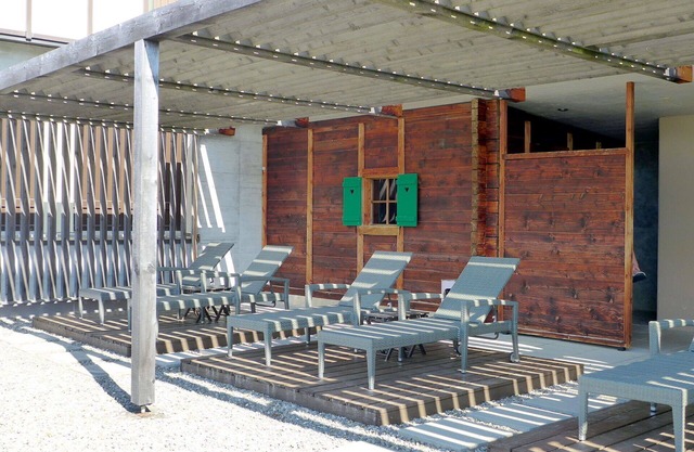 Nice apartment for 6 guests with WIFI, pool, TV, terrace and pets allowed