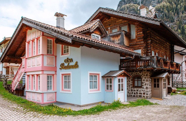 Nice apartment for 6 guests with WIFI, TV, balcony and parking