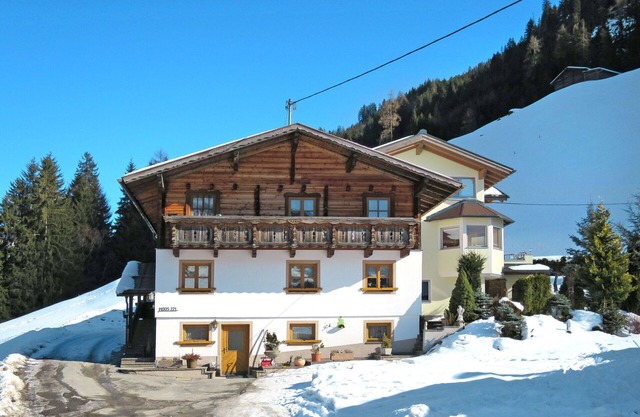 Nice apartment for 6 people with WIFI, TV and patio