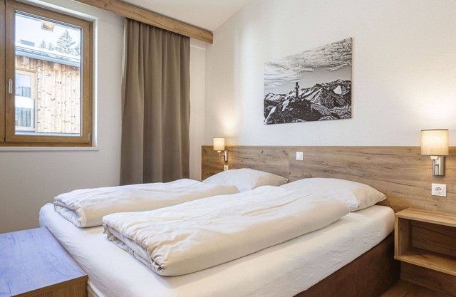 Nice apartment for 10 people with WIFI, pool, TV and terrace